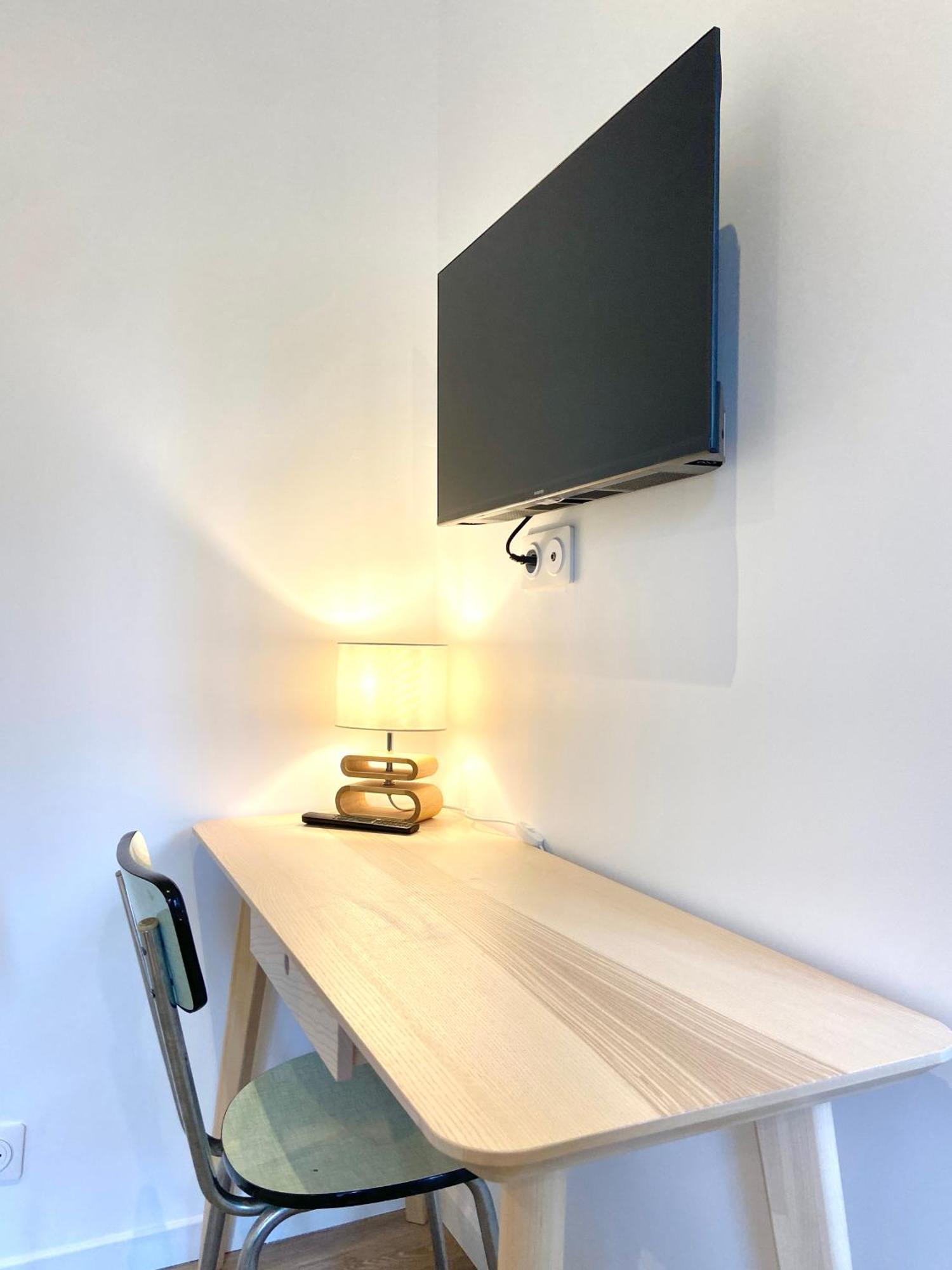 Espace Le Cheval Blanc Castelnau-le-Lez Quarto foto